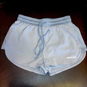 Alphalete women’s active shorts, grey, medium